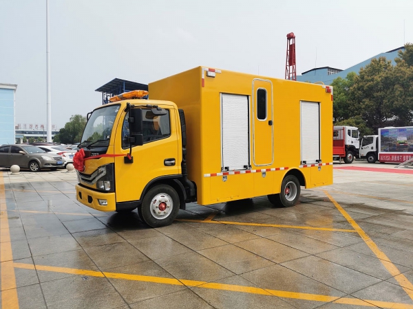 東風(fēng)小多利卡救險車